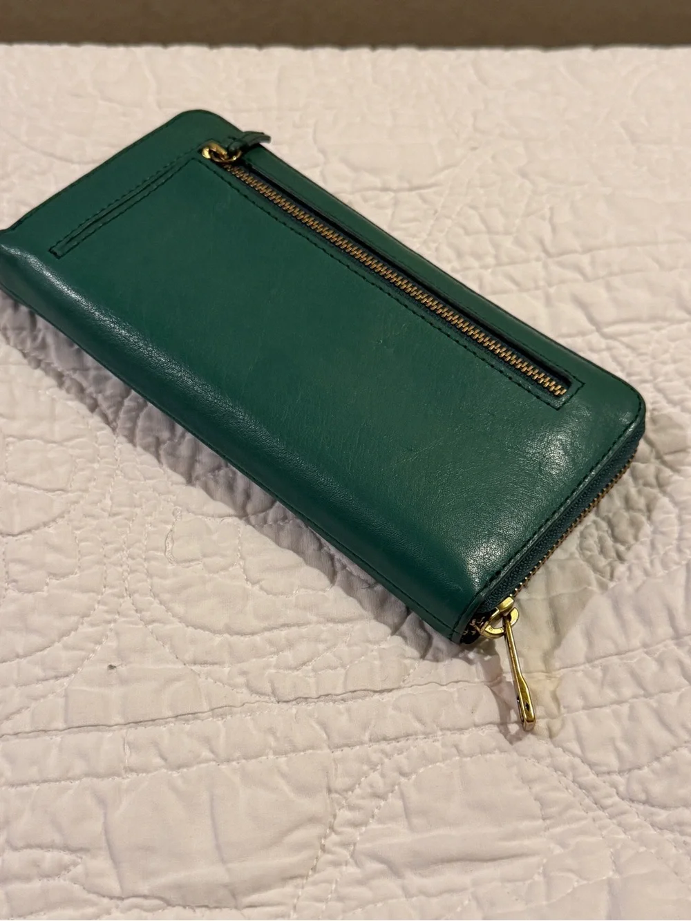 Fossil Logan RIFD Emerald Green Leather Zip Wallet with Gold Hardware